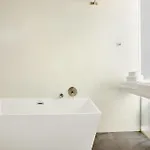 The Slate, Sonder Hotel By Marriott Bonvoy