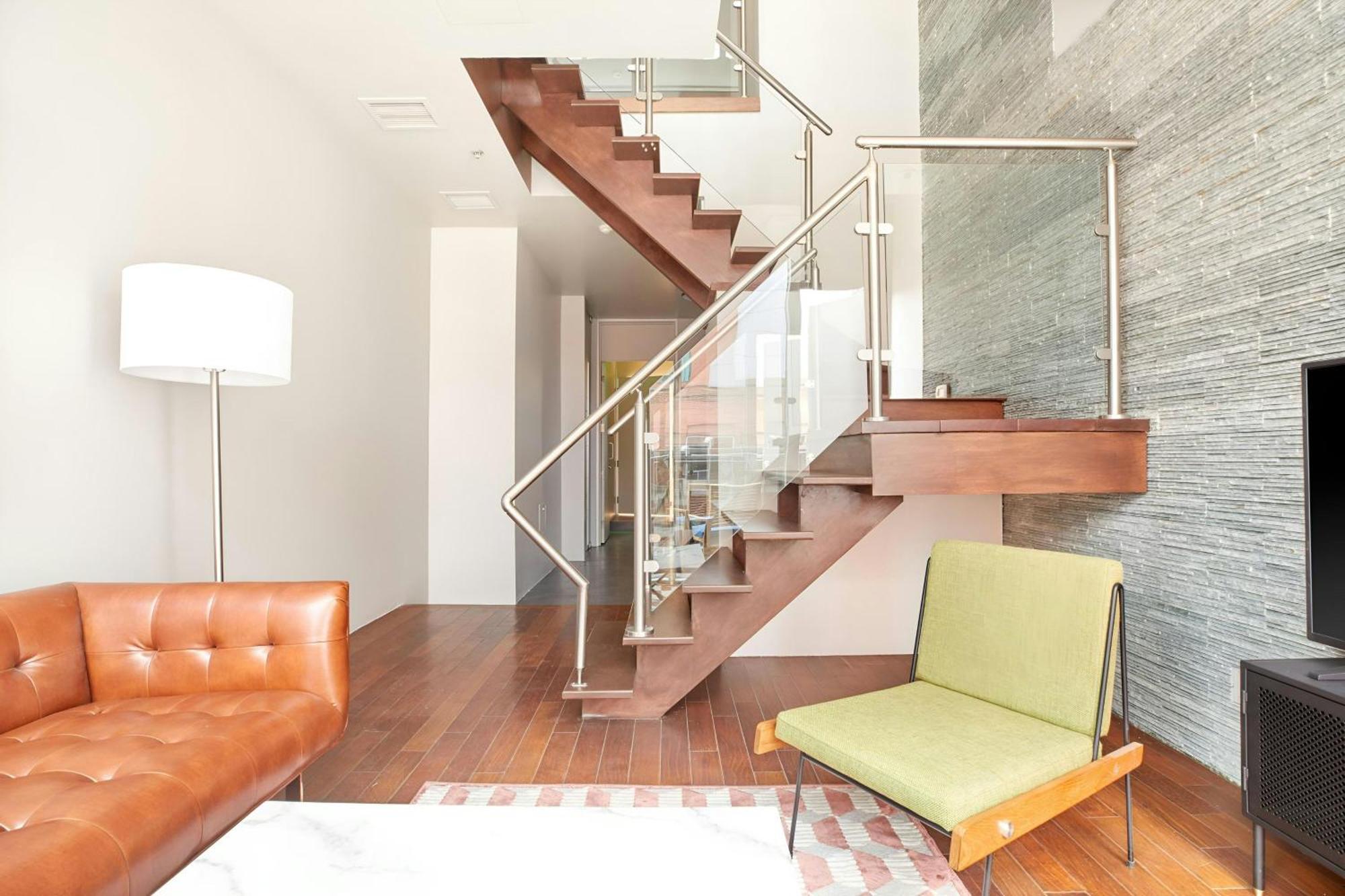 The Slate Downtown, Sonder By Marriott Bonvoy Hotel Toronto